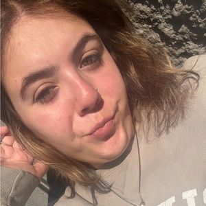 Meet your Posher, Madelyn